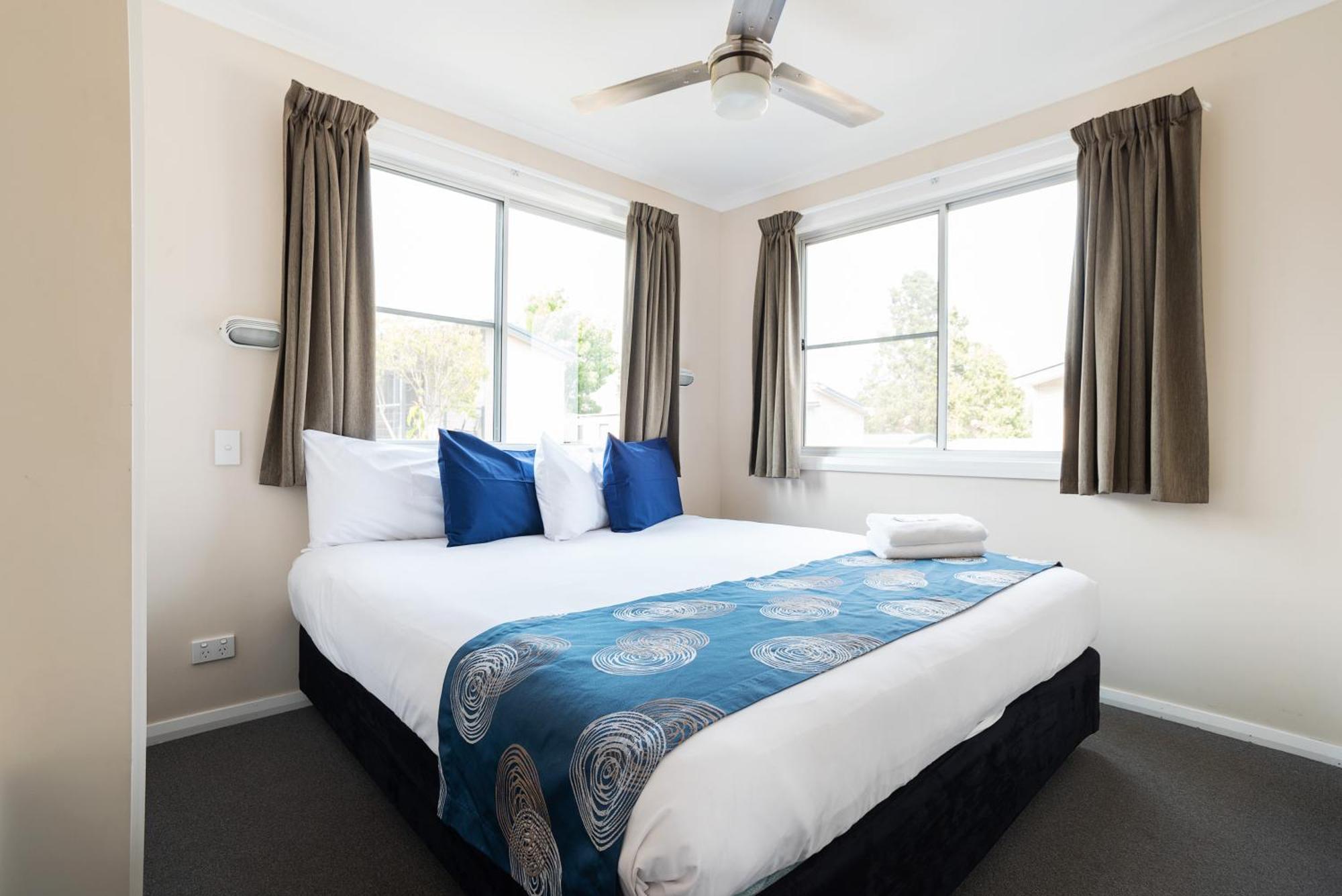 Hotel Crestview Tourist Park à Queanbeyan Chambre photo