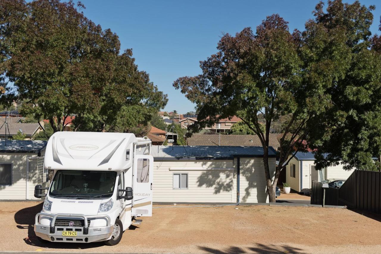 Hotel Crestview Tourist Park à Queanbeyan Extérieur photo