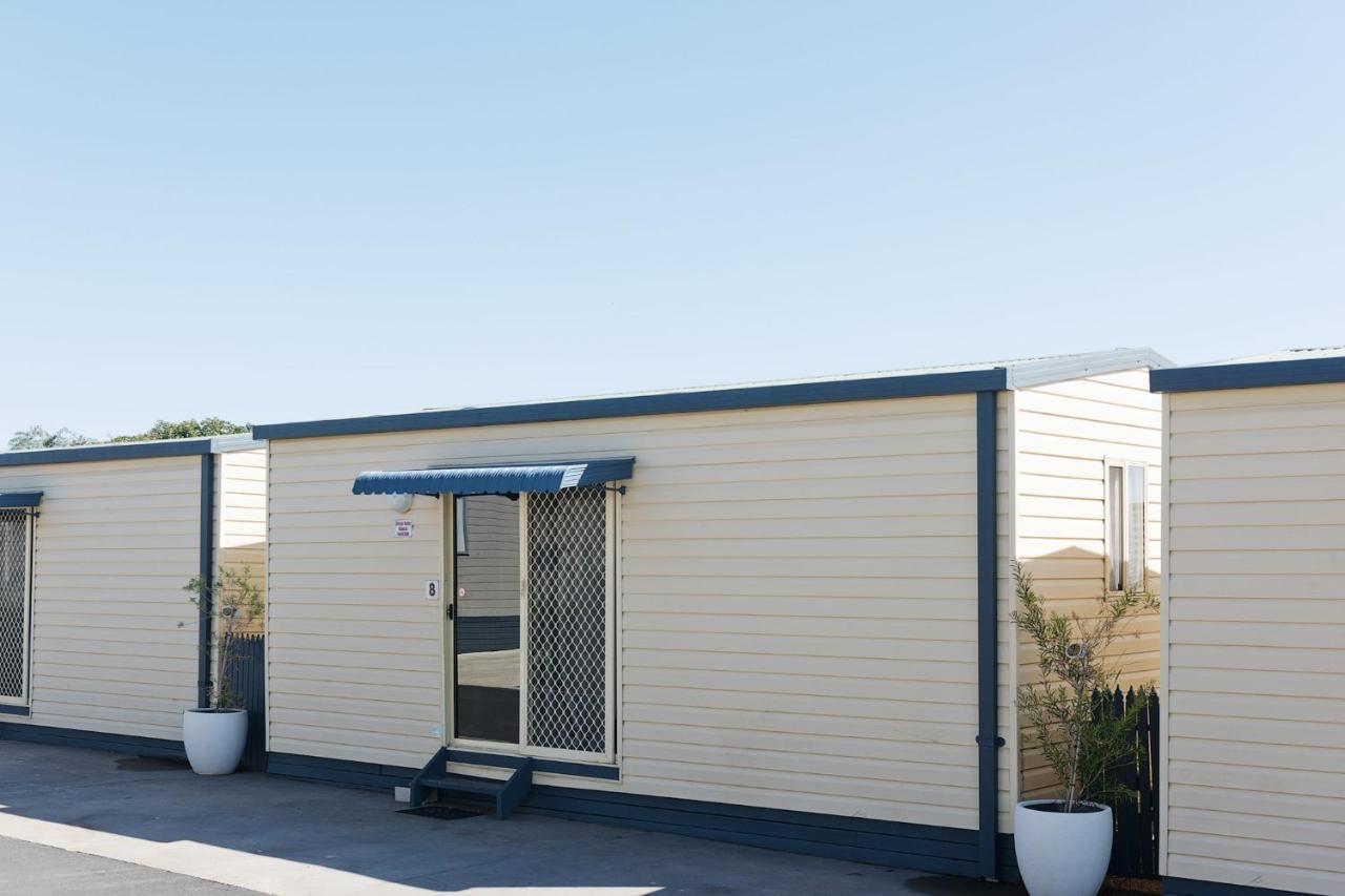 Hotel Crestview Tourist Park à Queanbeyan Extérieur photo